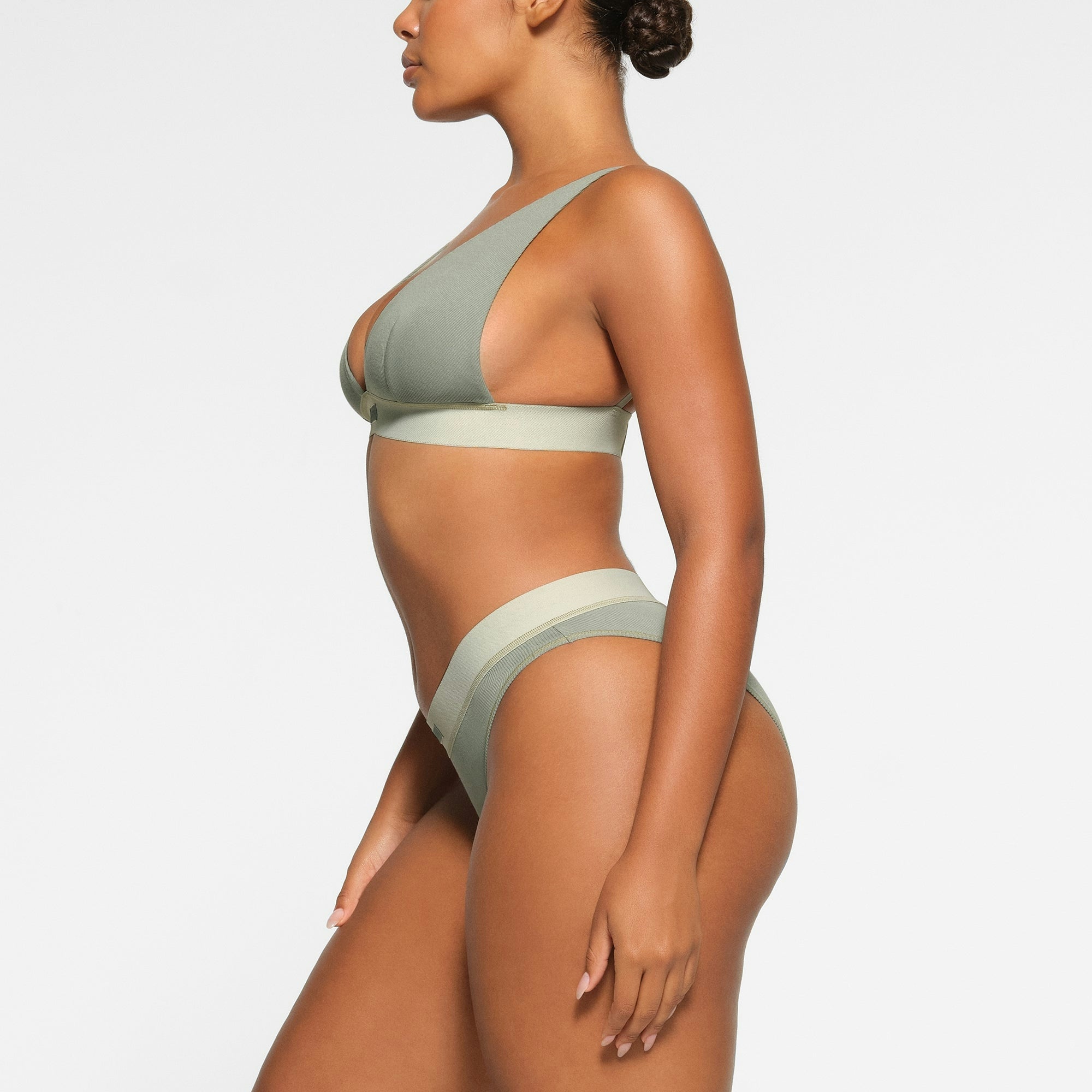 Sutiã Bralette com Decote